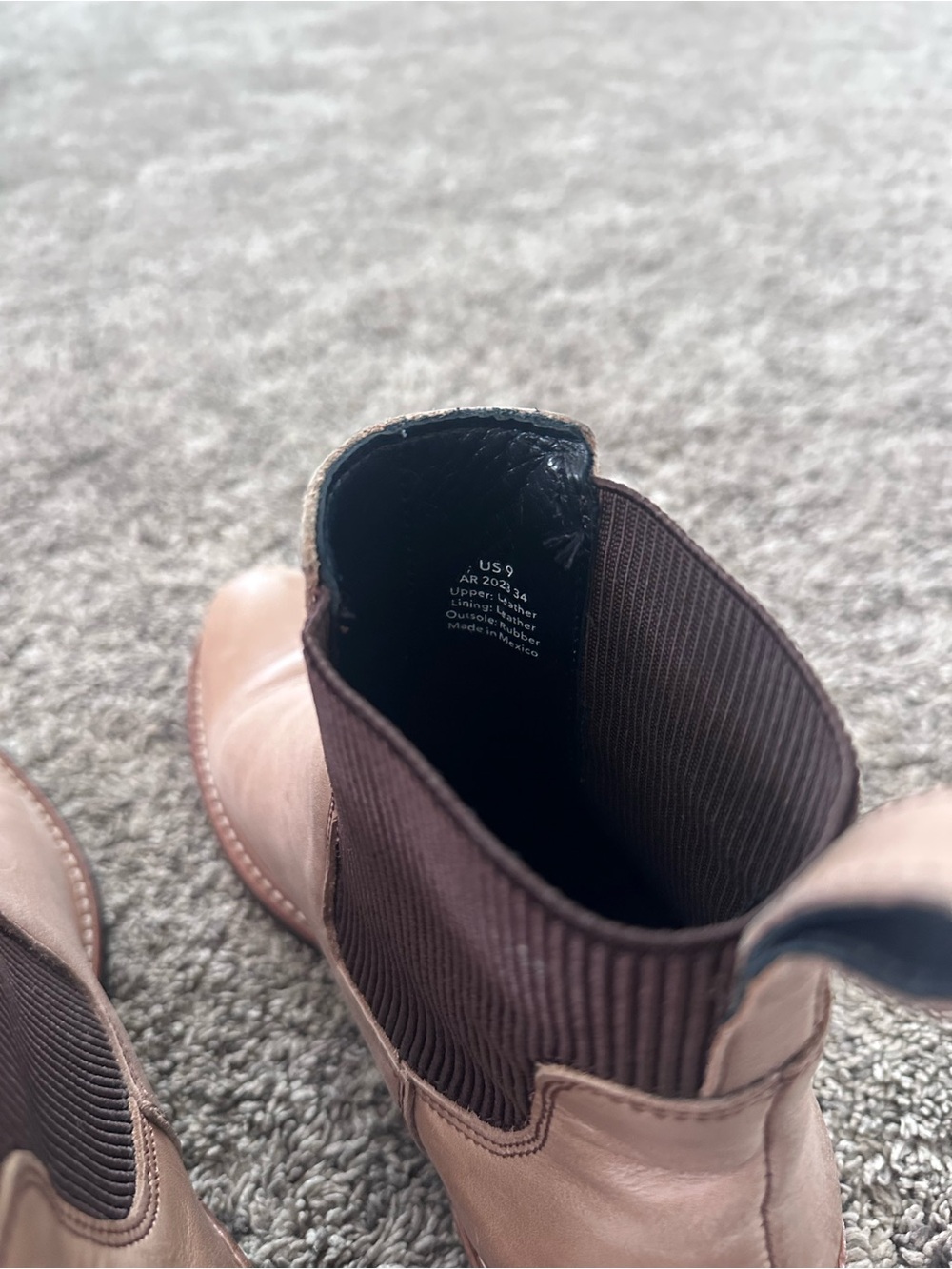Nisolo Carmen Chelsea Boot - Picture 4 of 7